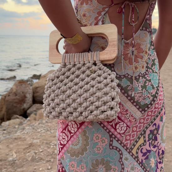 Handmade macrame bag, Koma Bag in beige.